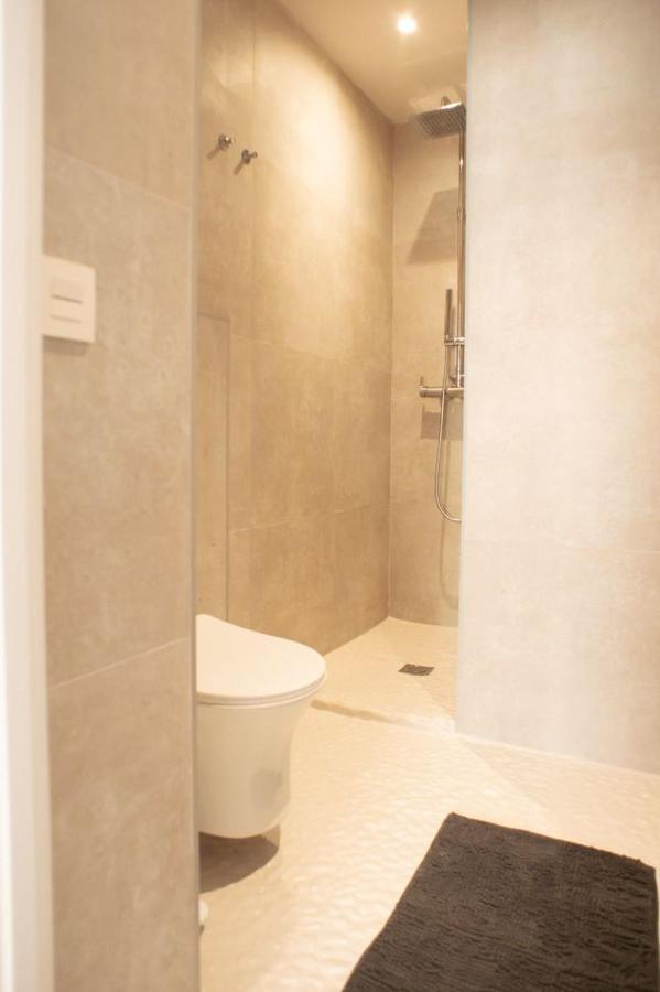 Three Bedroom In Location